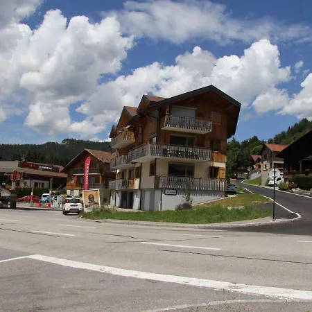 Au Centre Du Village, Proche Des Stations De - 4 Personnes - Fr-1-459-163 Apartment Saint-Jean-de-Sixt