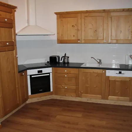 Apartment Au Centre Du Village, Proche Des Stations De - 4 Personnes - Fr-1-459-163 Saint-Jean-de-Sixt