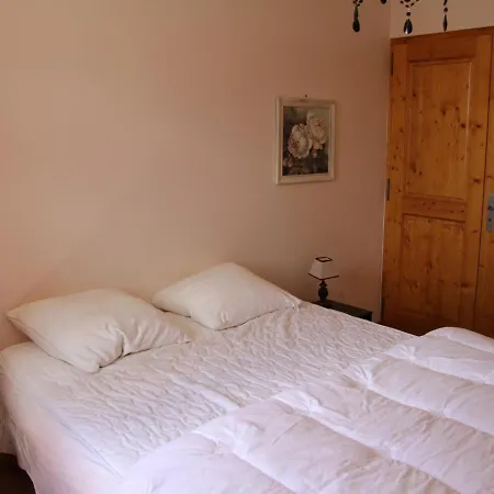 Apartment Au Centre Du Village, Proche Des Stations De - 4 Personnes - Fr-1-459-163 *